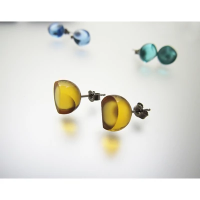 HONEY SPOTLIGHT EARRING