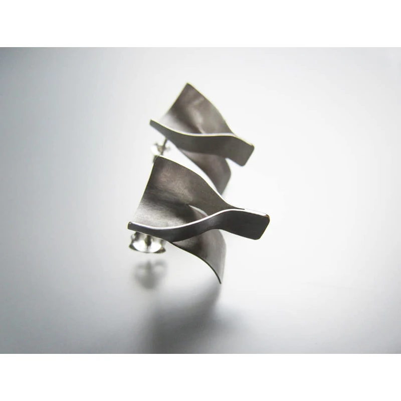 BUTTERFLY EARRING