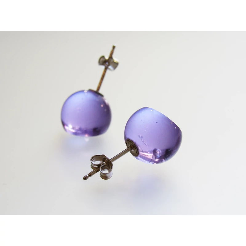 LAVENDER SPOTLIGHT EARRING