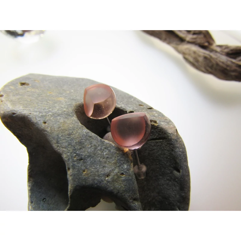 ROSE SPOTLIGHT EARRING