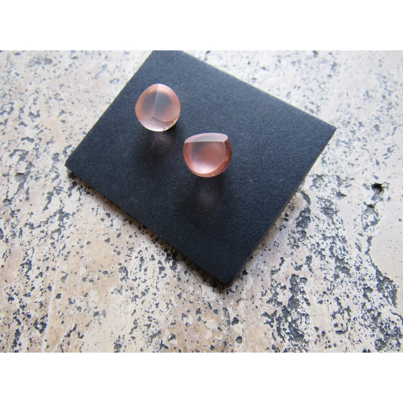 ROSE SPOTLIGHT EARRING
