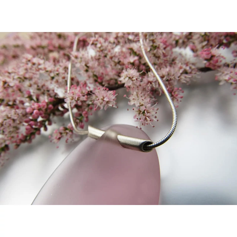 LILAC NECKLACE