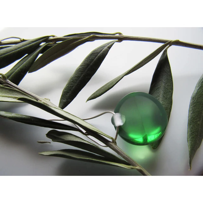 OLIVE NECKLACE